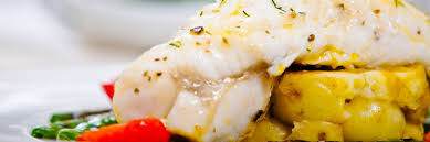 Mettere olio evo a piacere cipolla, prezzemolo,aglio tutto tritato e. Ricetta Della Coda Di Rospo In Umido Con Patate Novelle