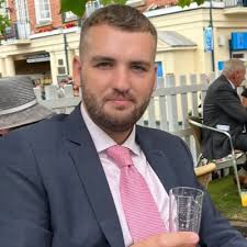 Kevin McFarlane (@KevMcFarlane)