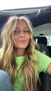 Kallie Peterson's Instagram, Twitter & Facebook