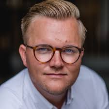 Am vergangenen Mittwoch durften wir die Eröffnung des neuen Marktes von  Stephan Schlüter begleiten. Bereits zum zweiten Mal konnten wir für diesen  Einzelhändler einen Markt realisieren