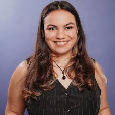 🏈 HAPPY GAMEDAY! 🏈 Tune in today to watch senior Abby Horn sing the  national anthem with 12 other BW students at the Browns vs. Dolphins game!  🤎🧡 This is the first