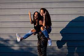 Best Friend Photo Shoot Friend Poses Photography Best Friends Shoot Best Friend Photo Shoot