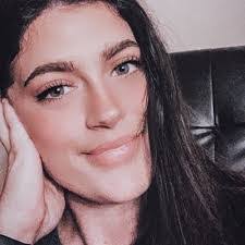 Caitlin Maupin's Instagram, Twitter & Facebook