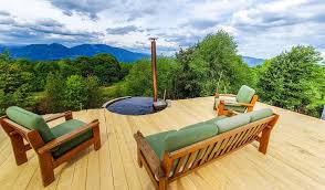 Sunt o multime de locuri de vizitat aici, nenumarate constructii si orase de vazut, si mai multe opere de arta naturale superbe care merita cel putin o vizita. Vacanta De Vis In Romania 10 Cabane Superbe La Tarife De La Numai 60 Lei De Persoana Noapte All4travel