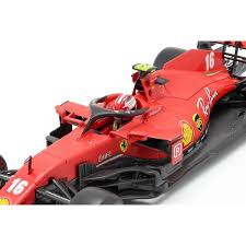 However the ferrari also has 2 rear electric engines, an insane launch control, a much superior power output (1000 vs 650 hp), 220 hp of instant electric power and it's awd as well. Sebastian Vettel Ferrari Sf1000 16 Austria Gp F1 2020 1 18