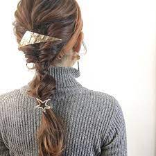 mayahairno57 おはようございます 今日はクルリンパだけのアレンジをしました ターバンと三角バレッタとスターピンを使ってます 顔周りの髪が邪魔な時はターバンをするのが一番 アレンジのやり方は後ほど 三角バレッタ san official 簡単アレン ヘア