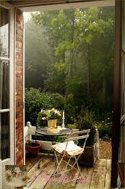 a rose affair photo c helene flont jardin idees de patio vie en plein air jardins