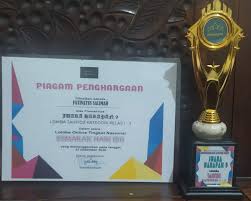 Check spelling or type a new query. Piagam Tahfidz Terbaik Kategori Kelas 1 3 Slb Ab Kemala Bhayangkari Gresik