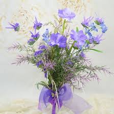 Wedding flowers are one of the most stand out elements to your special day, providing elegance, fragrance or even a fun pop of color. Simulation Silk Artificial Flowers Blue Purple Natural Style Of Small Floral Bridal Bouquets Holding Flowers Wedding