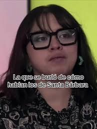 Joven se burla en un podcasts de como hablan las personas de Santa Bárbara  #hondurasparaelmundo #detodo2t5 #santabarbara