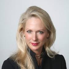 Kara Helms's Instagram, Twitter & Facebook