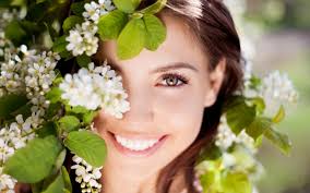 Smile flower, funny flower faces, smiley face, smiley face, smiley face. Wallpaper Face Leaves Women Outdoors Flowers Nature Smiling Green Cherry Blossom Auburn Hair Hazel Eyes Spring Skin Cherry Trees Girl Beauty Eye Woman Flora Bride Photograph Portrait Photography Photo Shoot Flowering