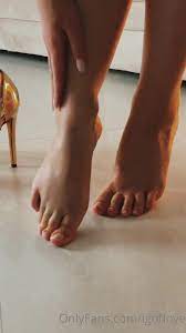 Igotlove Gets Clean Feets Exposed on Cam Onlyfans Video