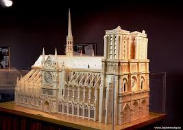 Ces Sculptures Titanesques Ont Ete Realisees A L Aide De Simples Allumettes Modeles Architecturaux Allumettes Maison En Pierre