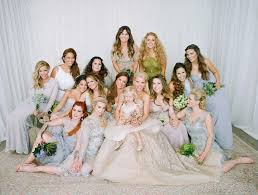 Jessica Simpson S Stylist Told Us The Secrets Behind Her Book Tour Looks In 2020 Jessica Simpson Flower Girl Dresses Jessica