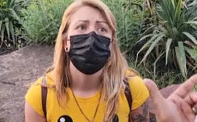 Acapulco shore es un programa de telerrealidad mexicano que se transmite actualmente por la cadena mtv latinoamérica, el cual sigue la vida cotidiana de ocho jóvenes que pasan el verano viviendo juntos en el puerto de acapulco. Nrxi3ofpnxvp M