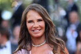 Public Buzz : Avec Badoo, draguez les sosies de vos stars préférées près de  chez vous !