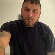 Byron Beam's Instagram, Twitter & Facebook