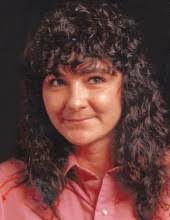 Sandy Aucoin's Instagram, Twitter & Facebook