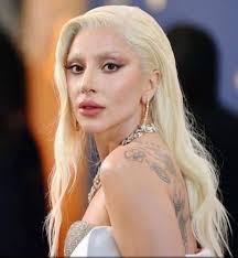 Hello my lovely fans look me in the eyes and tell me what you see . Waiting  to hear from my biggest fan