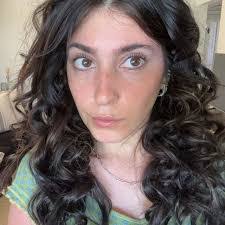 Lina Riley's Instagram, Twitter & Facebook