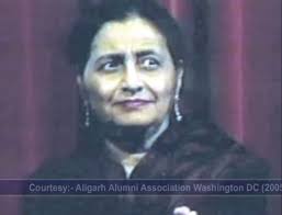Dr Sabiha Saba reciting “Lahu ke rang” at a Mushiara in Washington . Video  via Gomti Agencies Mushiara
