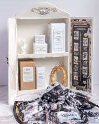 We did not find results for: How Does A Beauty Brand Thrive For 170 Years Kiehl S Has The Answer Project Vanity