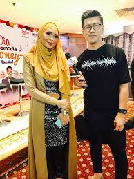Sinopsis dia semanis honeymoon kesinambungan drama dia semanis honey. Teater Dia Semanis Honey Muzikal Di Istana Budaya Sensasi Selebriti