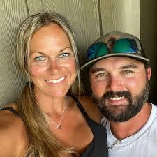 Angelica Sewell's Instagram, Twitter & Facebook