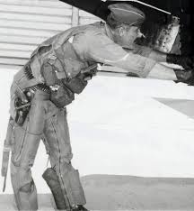 Conducting A Pre Flight Inspection Before A Combat Mission Usaf Colonel Robin Olds Co Of The 8th Tfw At Ubon Inspe Robin Olds Vietnam War Military Personnel
