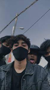 Gambar anime cowok pake kacamata sumber : Gambar Orang Pake Masker Cara Golden