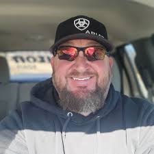 Not too shabby. //  https://www.whiskeyriff.com/2025/08/15/riley-green-once-turned-down-a-venue-in-alabama-because-chris-stapleton-barely-sold-any-tickets-there-and-riley-ended-up-selling-it-out/