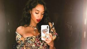 Klay thompson was in a relationship with american actress and model laura harrier. Klay Thompson Allegedly Trying To Keep Ex Gf Laura Harrier Despite Going On Date With Eiza Gonzalez 12up