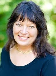 Maryann Pearson's Instagram, Twitter & Facebook