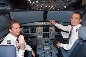 Pilotcareercentre.com is a dedicated 24 hour webservice designed for the world's present and future aircrews. Wizz Air Uruchamia Nowy Program Szkolenia Pilotow Na Walizkach