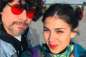 Se venía rumoreando hace ya algún tiempo que la relación entre karol cariola y freddy stock no estaba pasando por. Karol Cariola Y Freddy Stock Cerraron El Libro Rojo Del Amor