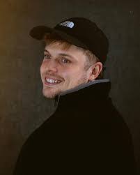 Cameron Dickson's Instagram, Twitter & Facebook