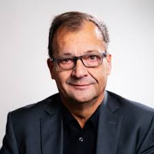 Daniel Baumbach auf LinkedIn: Weihnachten steht vor der Tür.... wie wäre es  mit einem schönen Atlas…