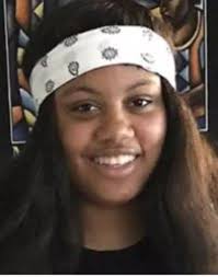 Plus-Sized Woman Kicked Off Plane for Outfit That Showed Her Stomach