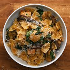 Whole Milk Instead Of Heavy Cream Add 1 Tablespoon Butter Add Garlic I 2 Cup Marsa Chicken Marsala Pasta Recipe Yummy Chicken Recipes Chicken Marsala Pasta