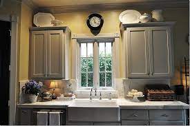 Decoration pale yellow paint colors for kitchen grey kitchen designs. Cote De Texas The Top Ten Best Renovations Of 2009 Kitchen Design Yellow Kitchen Walls Yellow Kitchen