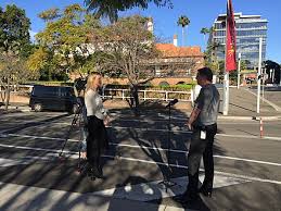 Forget trendy bars and restaurants, abc tv presenter juanita phillips' love of nature dictates her five favourite spots guthrie says the abc's news bulletins could include more analysis and investigation. Nine News Wikiwand