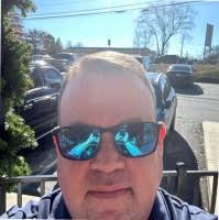 400+ perfiles de «Plummer»