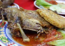 Rojak (malay spelling) or rujak (indonesian spelling) is a salad dish of javanese origin, commonly found in indonesia, malaysia and singapore. 8 Tempat Makan Bebek Yang Paling Enak Di Bandung 2021