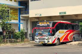 Book appointments on facebook with automotive service in tugu, yogyakarta, indonesia. Bus Tanpa Stiker Khusus Dihalau Dari Terminal Giwangan Yogyakarta Antara News