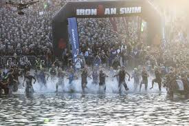 Athletinnen die sich vor dem dem 1. So Konnen Sie Den Ironman Frankfurt 2019 Live Verfolgen Tri Mag De