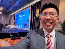 Singapore's Top Graduation Ceremony Emcee