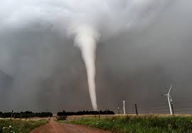 Trąba powietrzna koło sztumu w woj. Traby Powietrzne W Polsce Maj 2015 Gdzie Jest Zagrozenie Whirlwind Tornado Nadciaga Z Niemiec Video Eska Pl