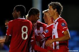 Ik ben gescheiden van mijn echtgenoot of partner. Cody Gakpo Richt Vizier Alleen Op Psv Psv Inside