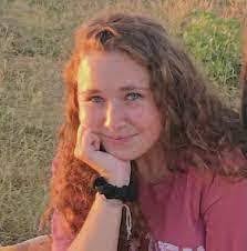 Lana Busch's Instagram, Twitter & Facebook